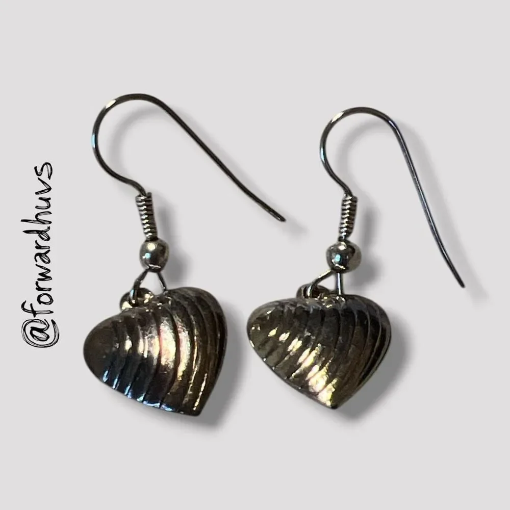 Clam Seashell Dangle Earrings